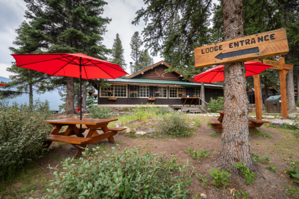 Storm Mountain Lodge summer Nick Fitzhardinge Photography Low Res 60